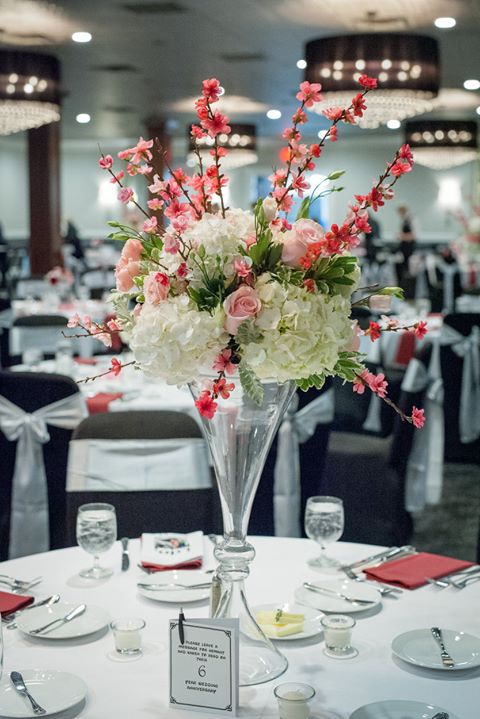  Designer Floral Table Centerpieces - The Perfect  Guest Statement 